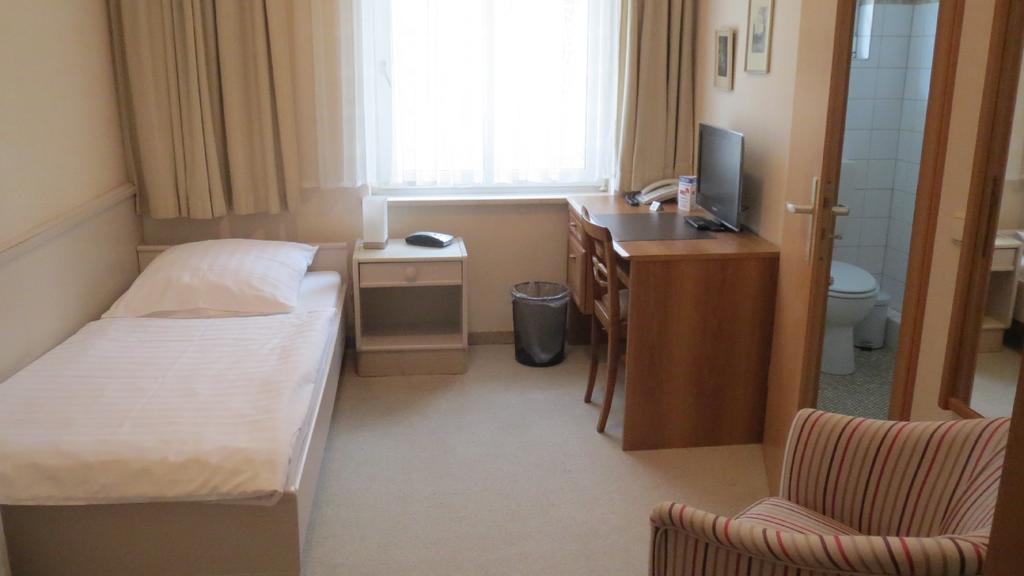 Pension Thiel Bad Schwartau Zimmer foto